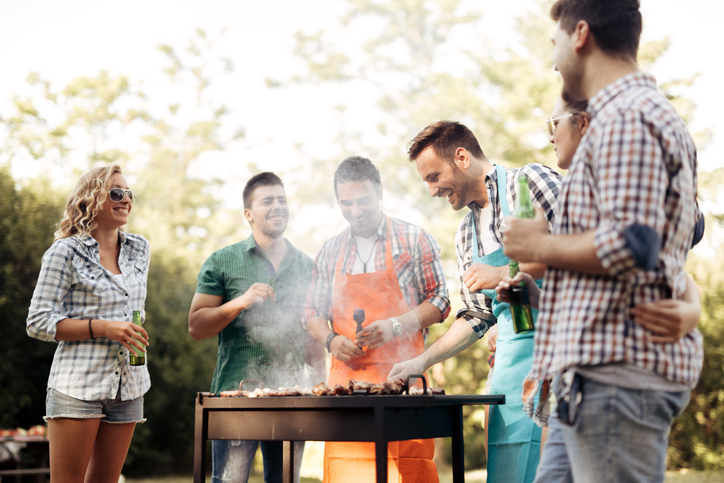 tiệc bbq ngoài trời